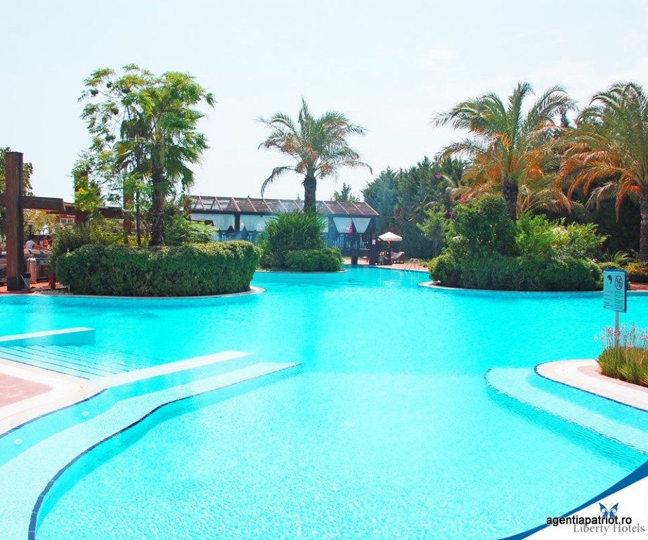 imagini hotel LIBERTY LARA BEACH